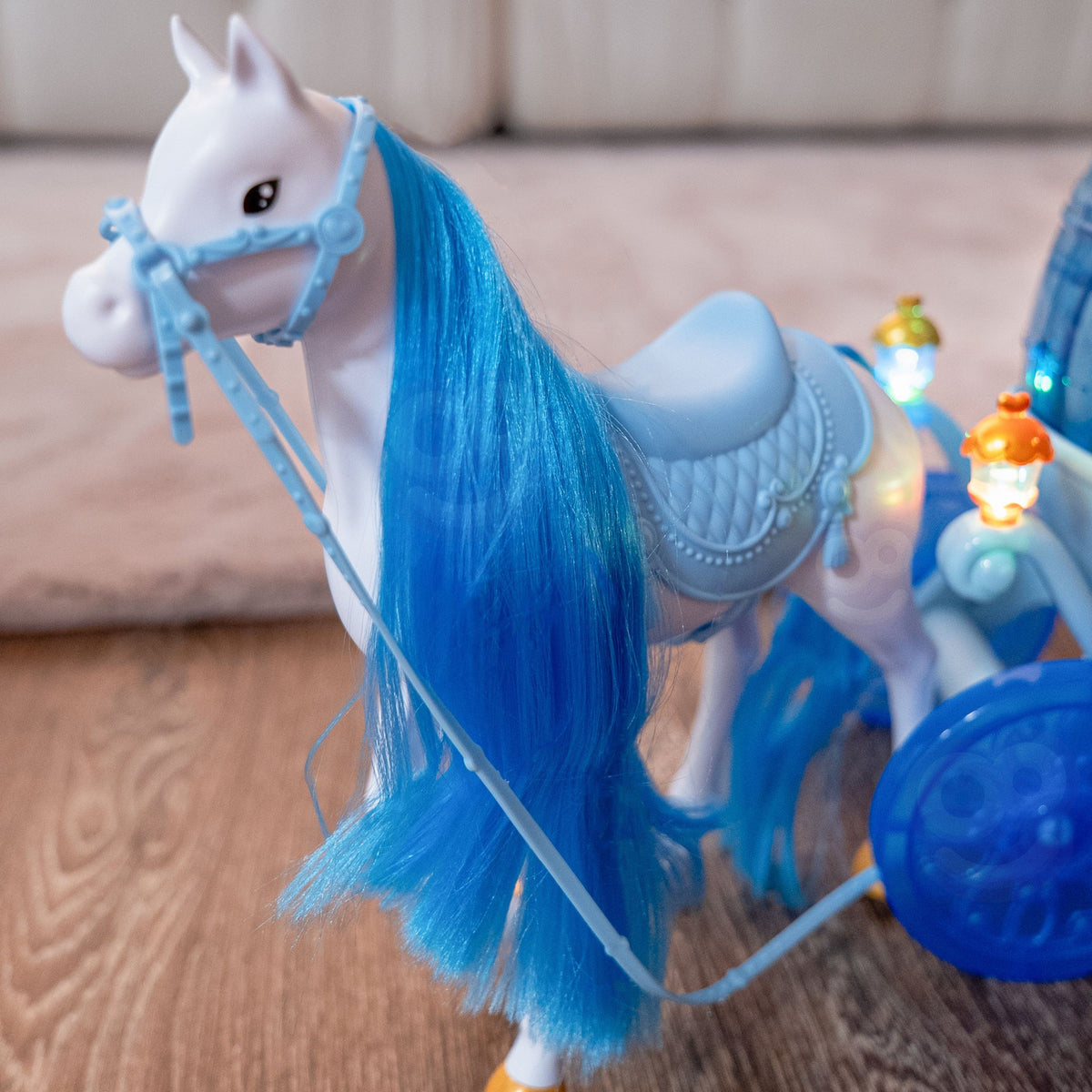 Woopie Royal ice princess set – carriage glowing in blue