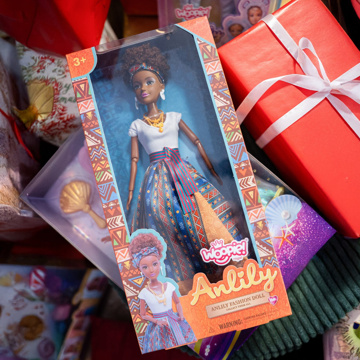 Woopie Royal Lili fashion doll – earrings and beads