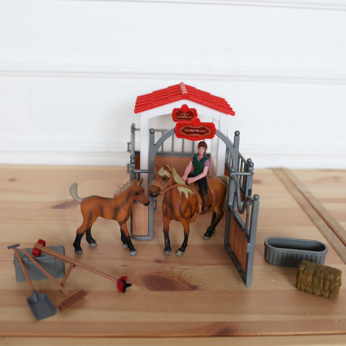 Woopie horse stable set – hay and bucket