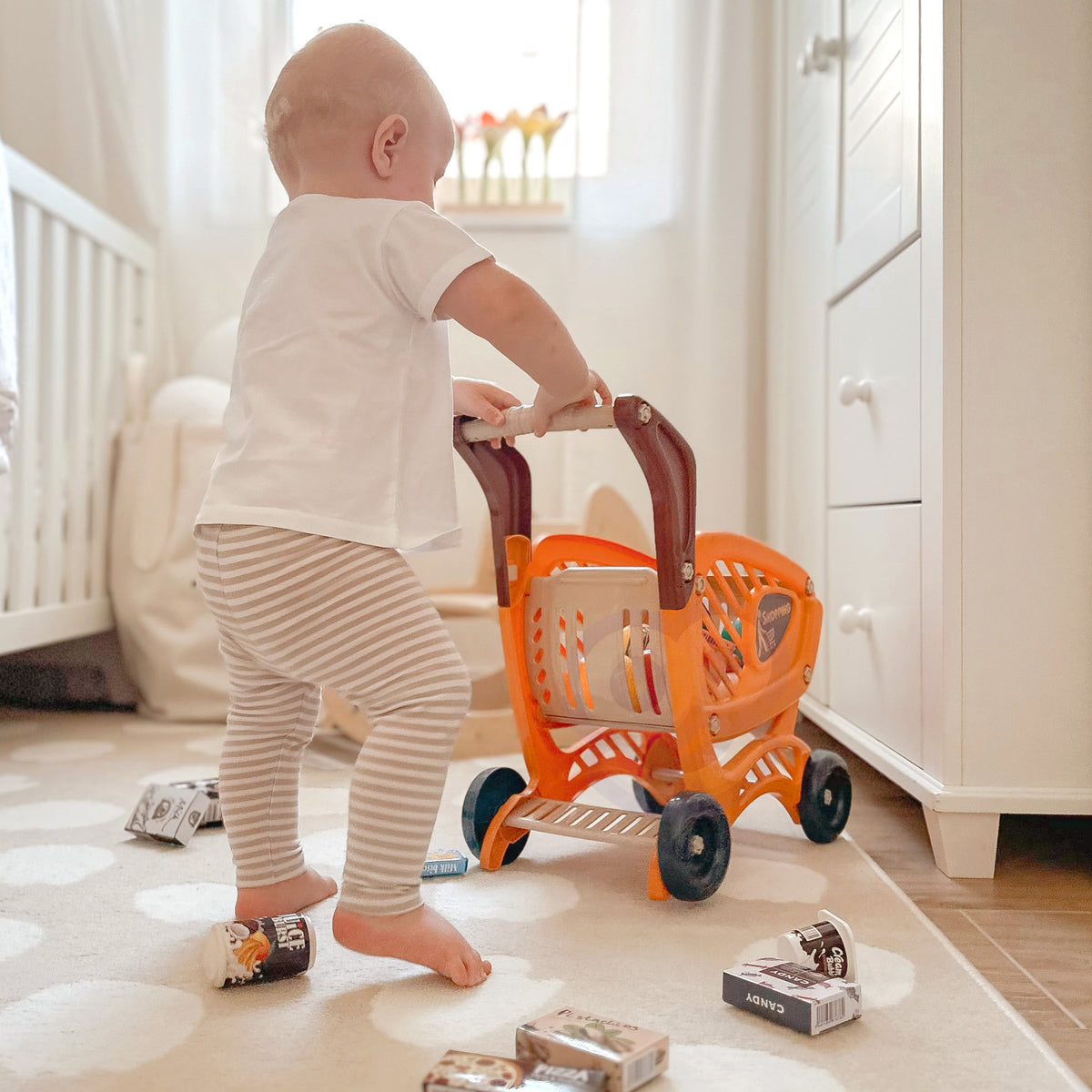 Woopie kids' shopping cart – opening front panel