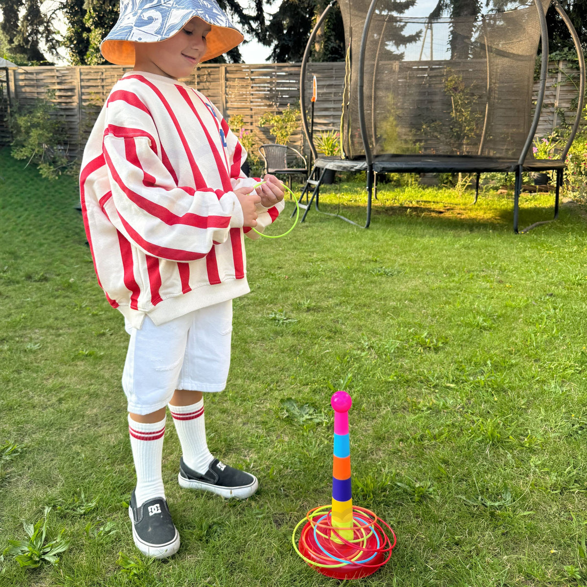 Ring toss game – classic skill game for children aged 3+
