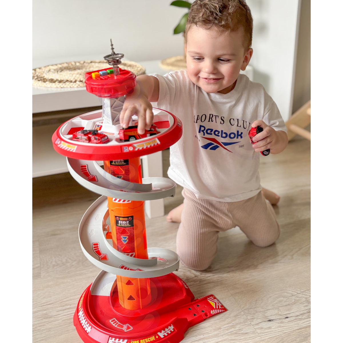 Woopie fire station spiral garage – spiral descent from the top