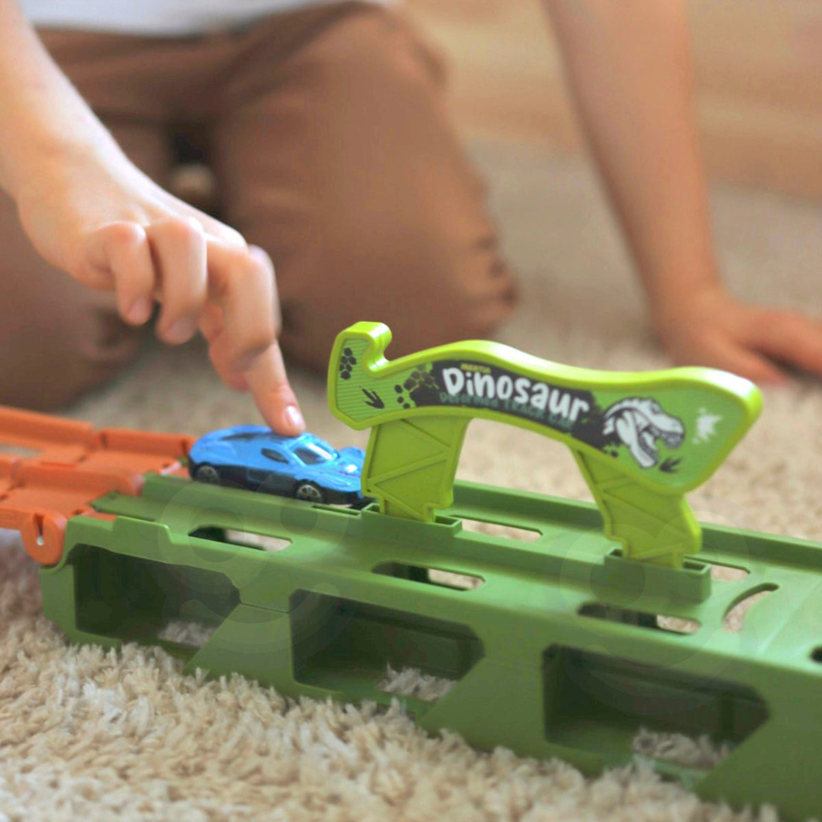 Dinosaur truck – racing toy for children aged 3+