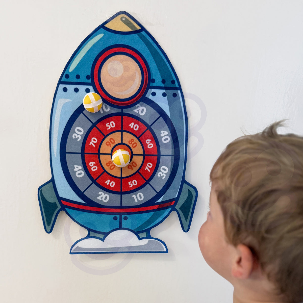 Velcro dartboard – rocket-shaped target with scoring zones